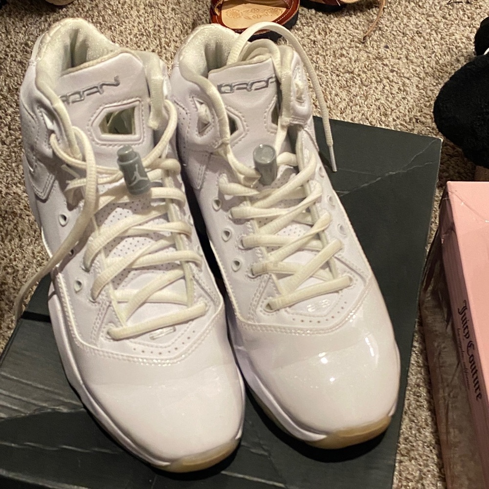 Jordan Kids Sneakers White B loyal